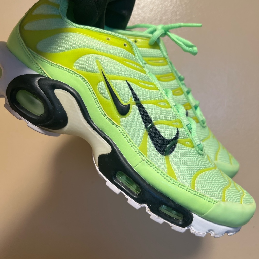 Nike Air Max Plus Lime and Black Sneakers